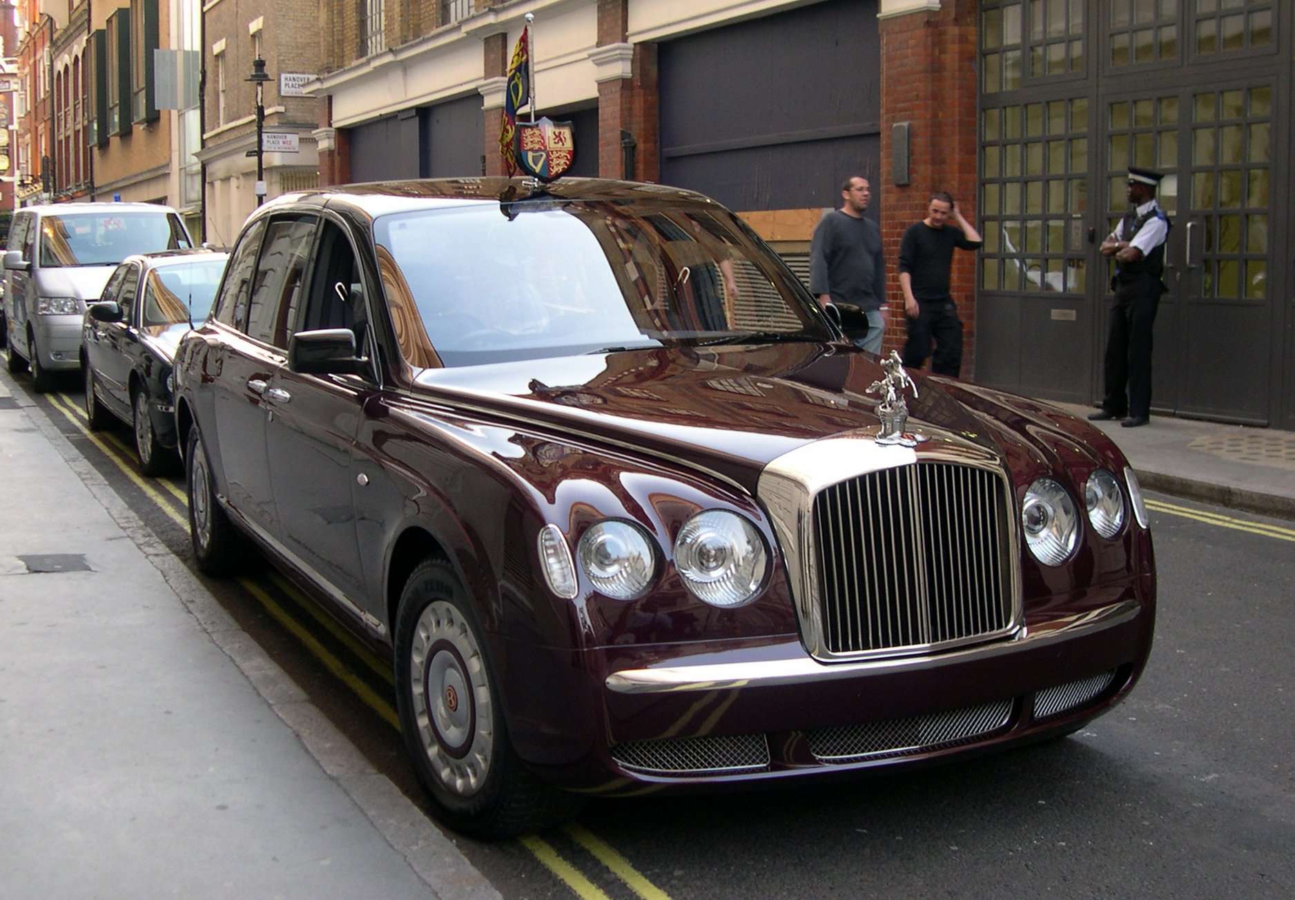 2002_Bentley_State_Limousine