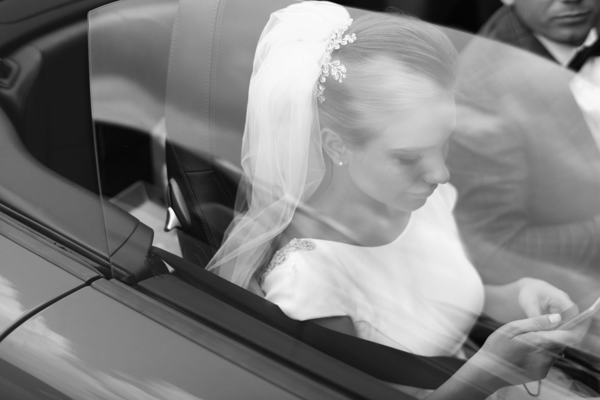 Wedding Transportation Services: A Checklist for Brides and Grooms
