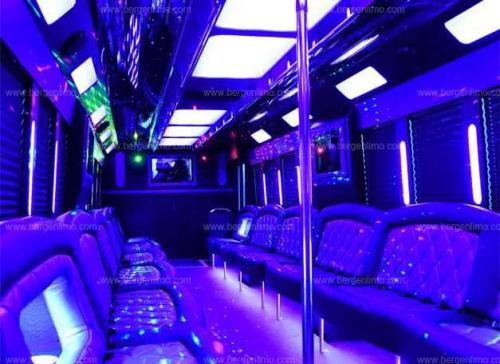party-bus-ford-f750-nj-24-627x456